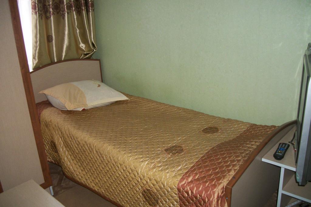 Enirest Hotel Karakol Room photo