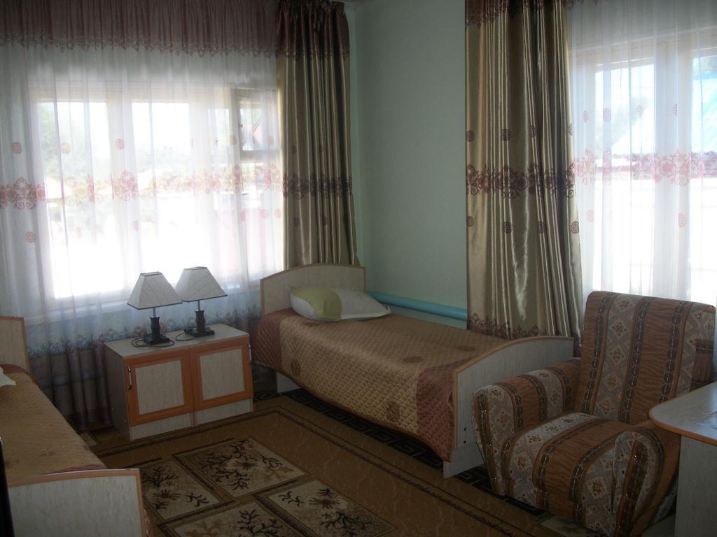 Enirest Hotel Karakol Room photo