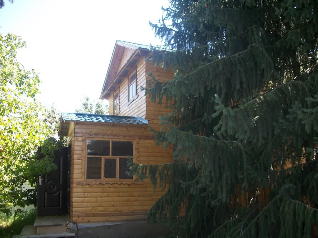 Enirest Hotel Karakol Room photo