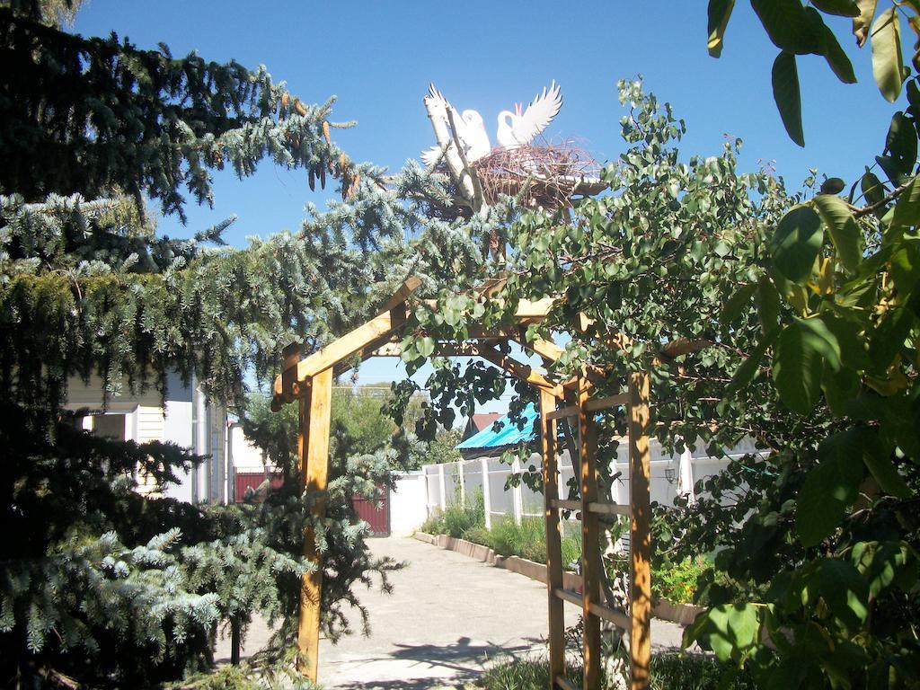 Enirest Hotel Karakol Exterior photo