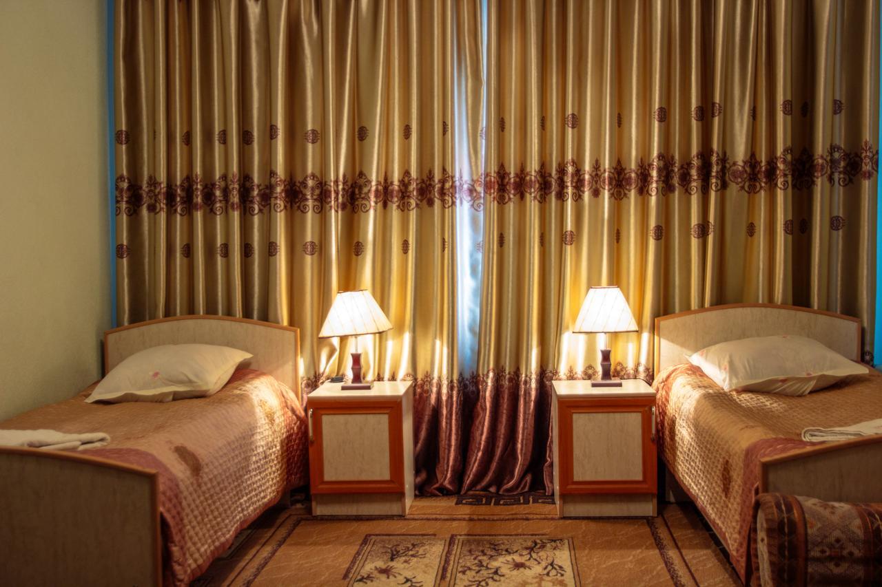 Enirest Hotel Karakol Exterior photo