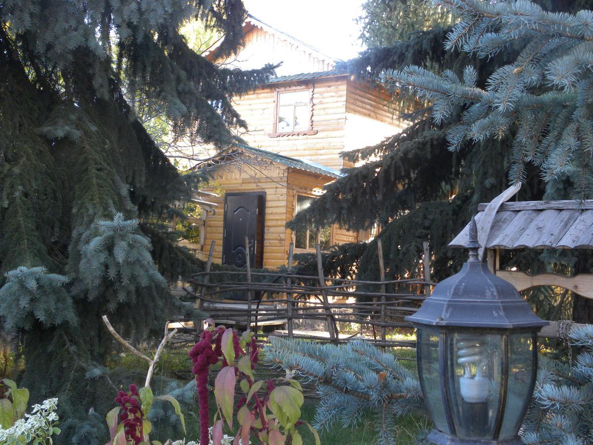 Enirest Hotel Karakol Exterior photo